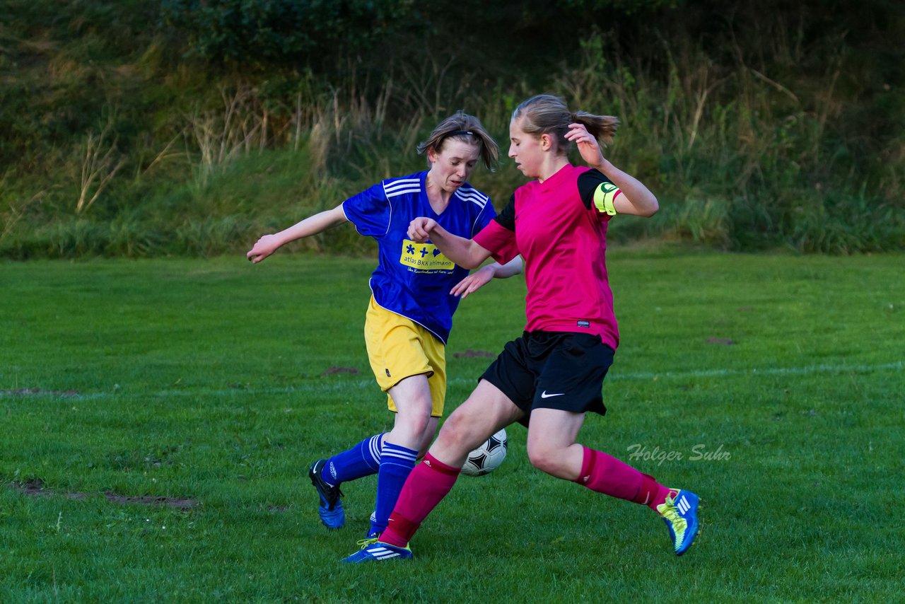 Bild 122 - B-Juniorinnen TSV Gnutz o.W. - SV Wahlstedt : Ergebnis: 1:1